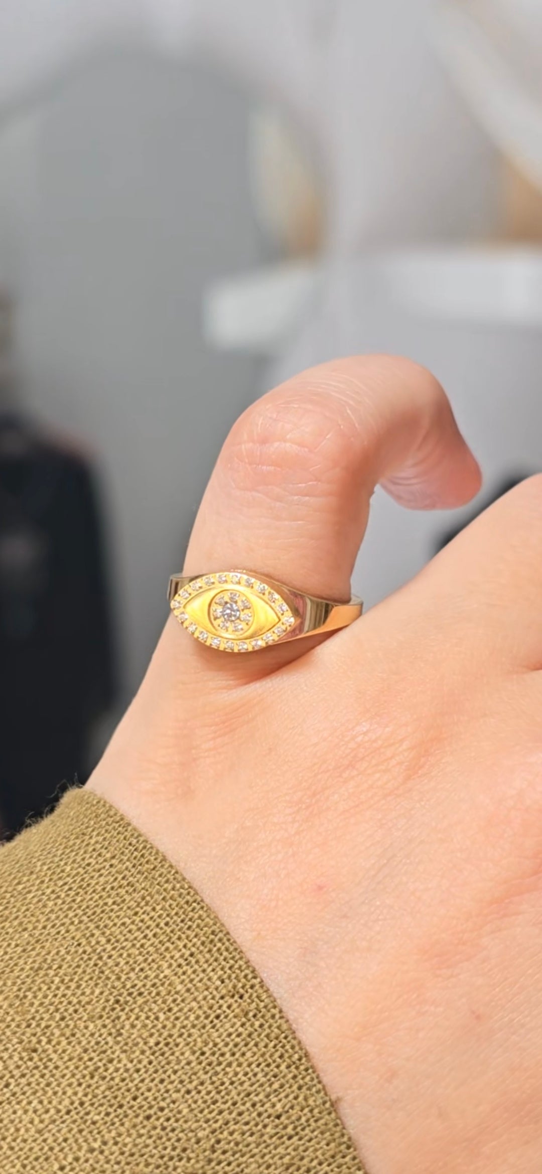 Bague chevaliere ASSIA